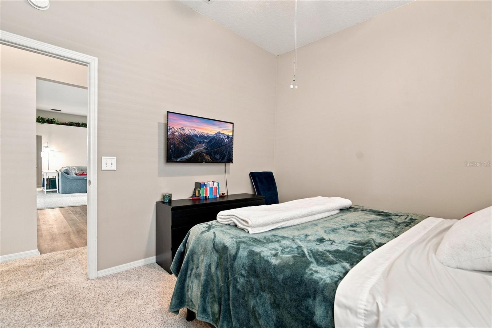 2020 ALAFIA OAKS DR