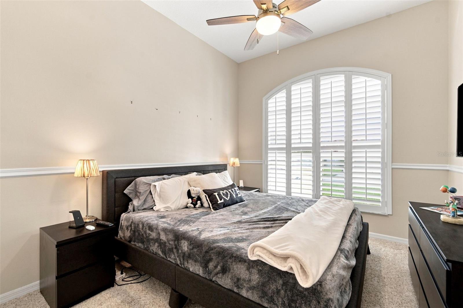 2020 ALAFIA OAKS DR