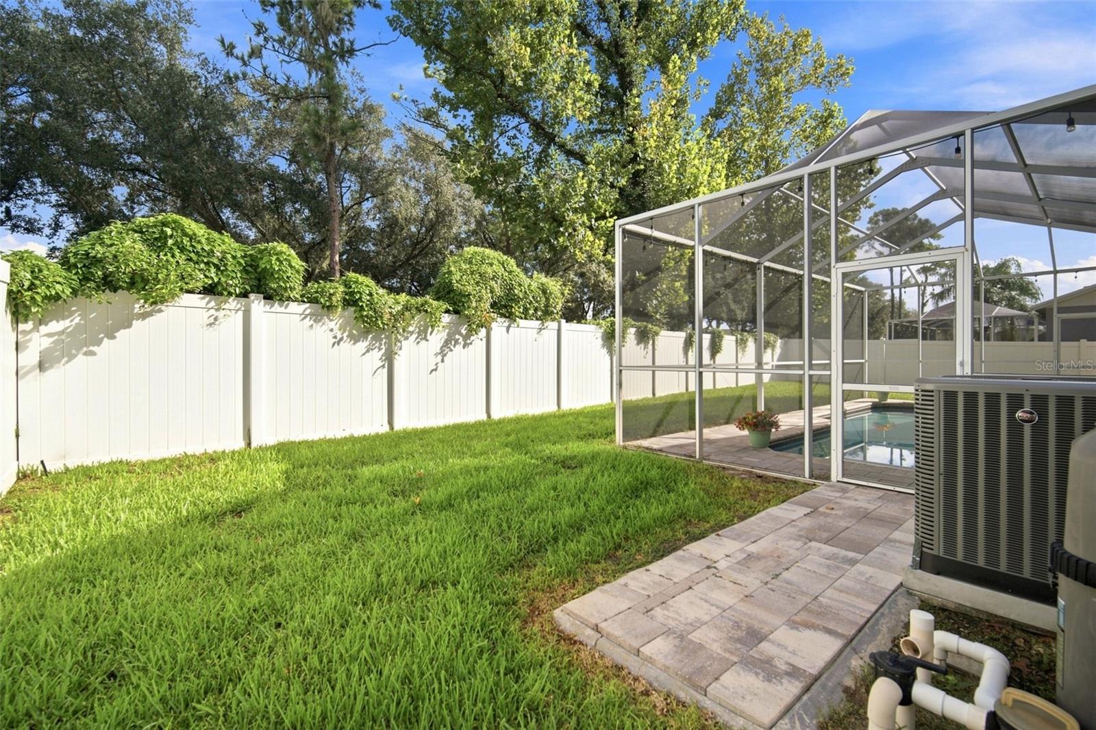 2020 ALAFIA OAKS DR