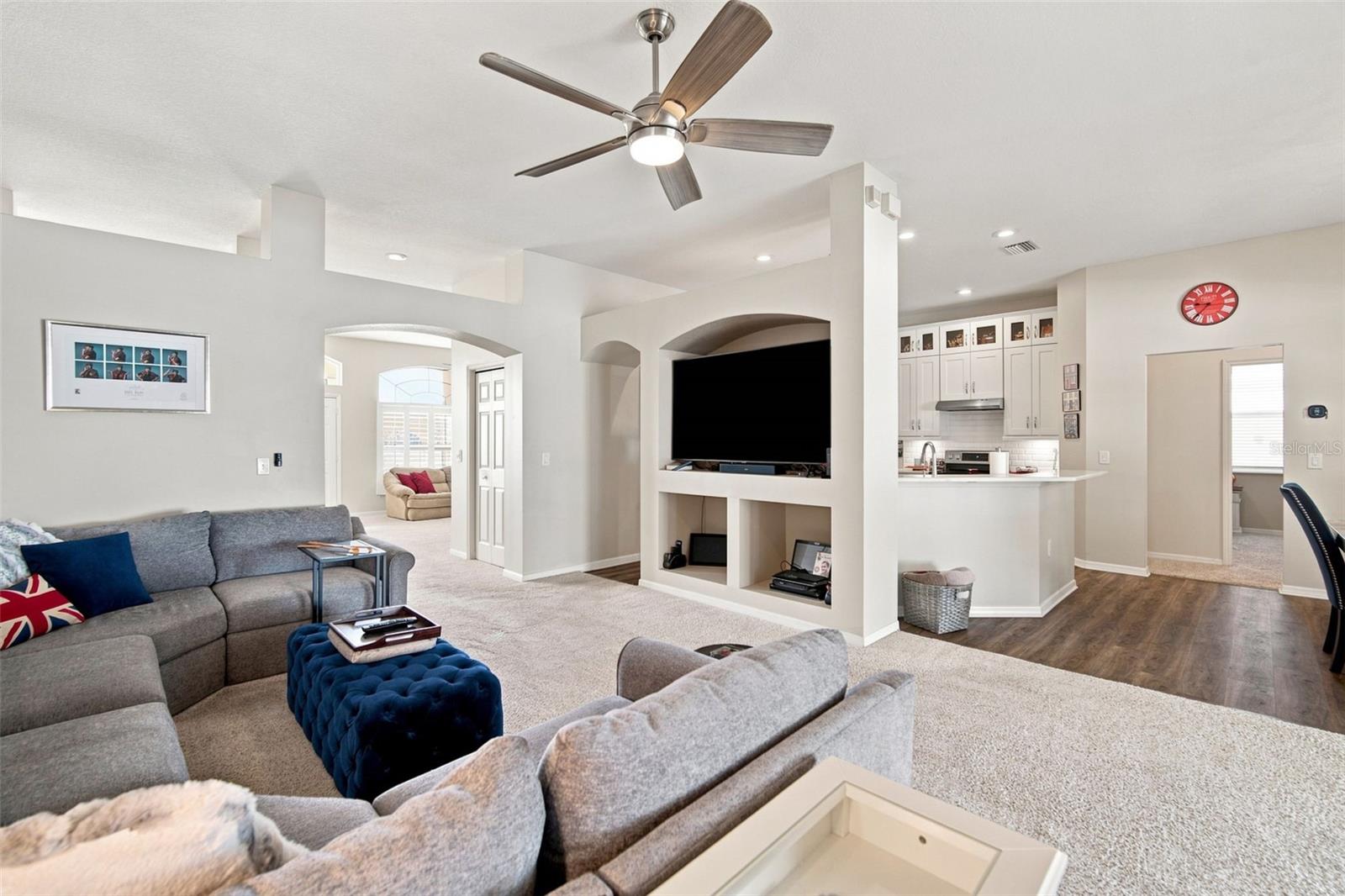 2020 ALAFIA OAKS DR