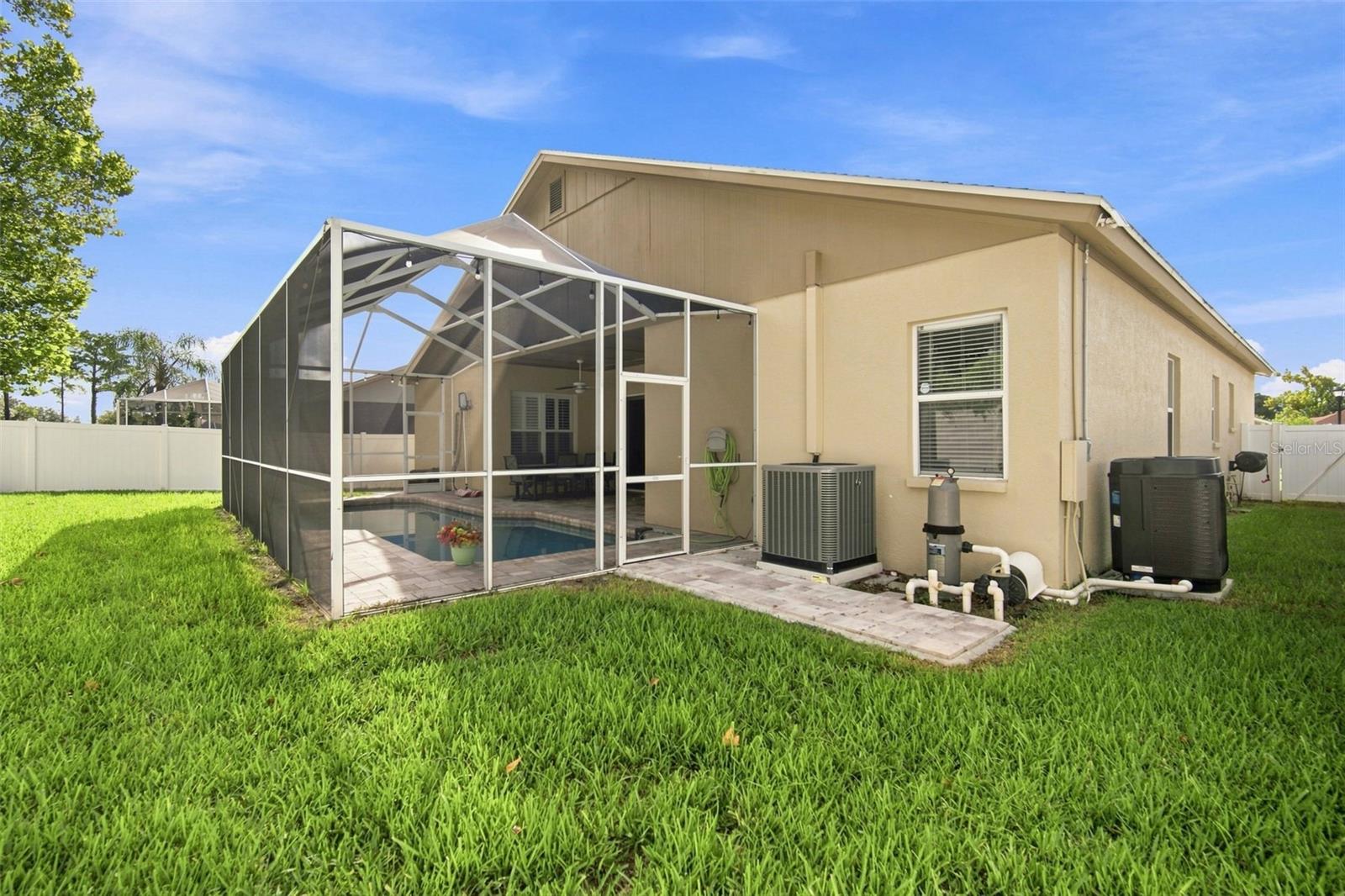 2020 ALAFIA OAKS DR