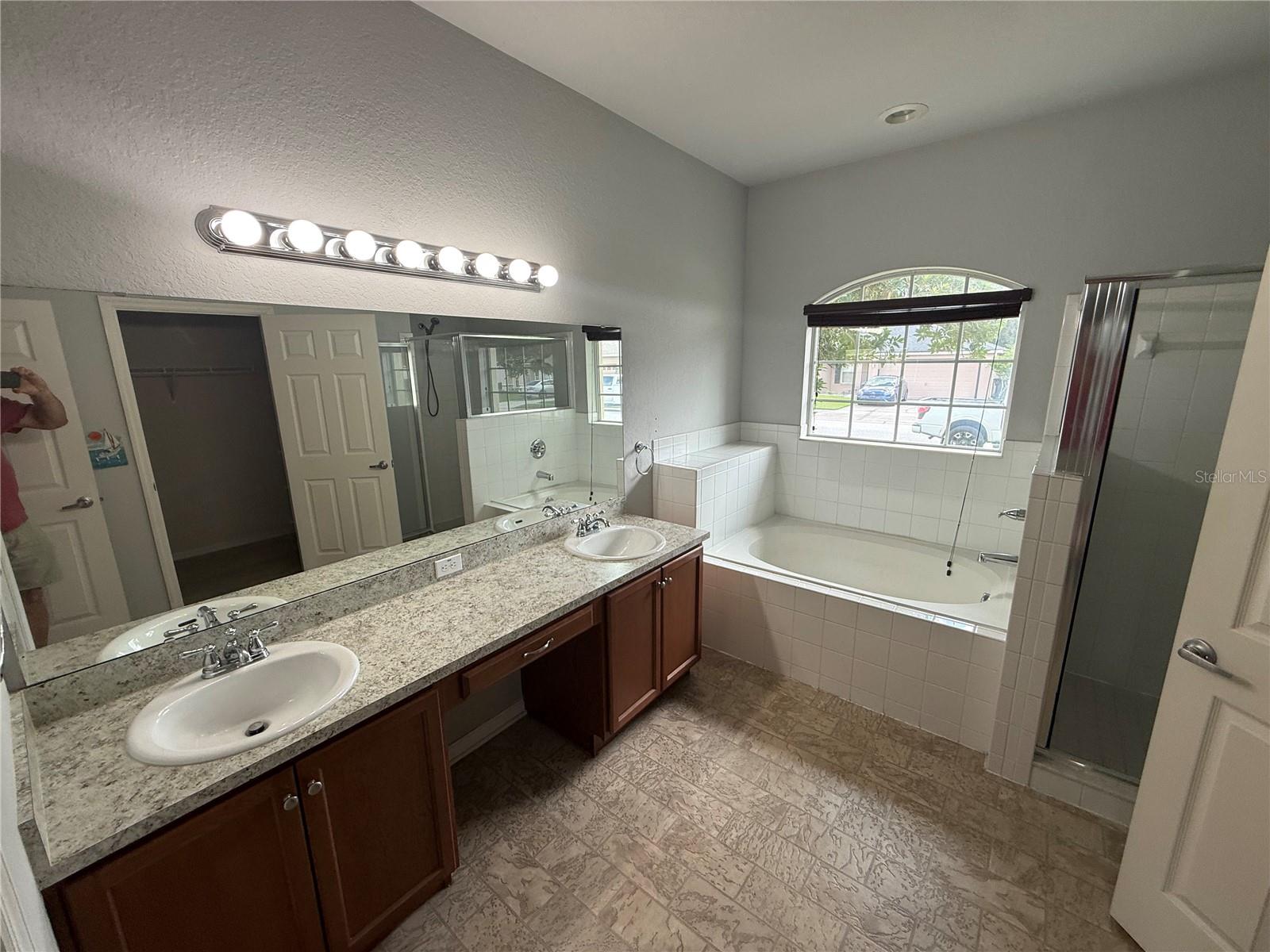 3329 WINCHESTER ESTATES CIR