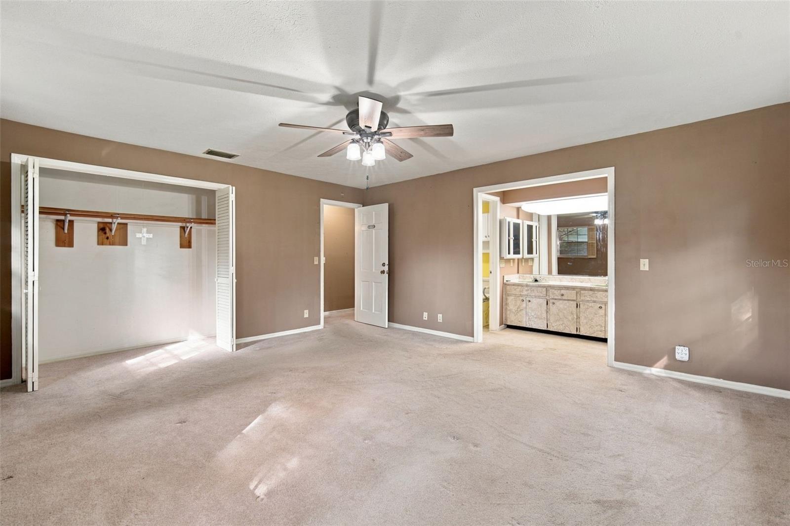 409 EL GRECO DR