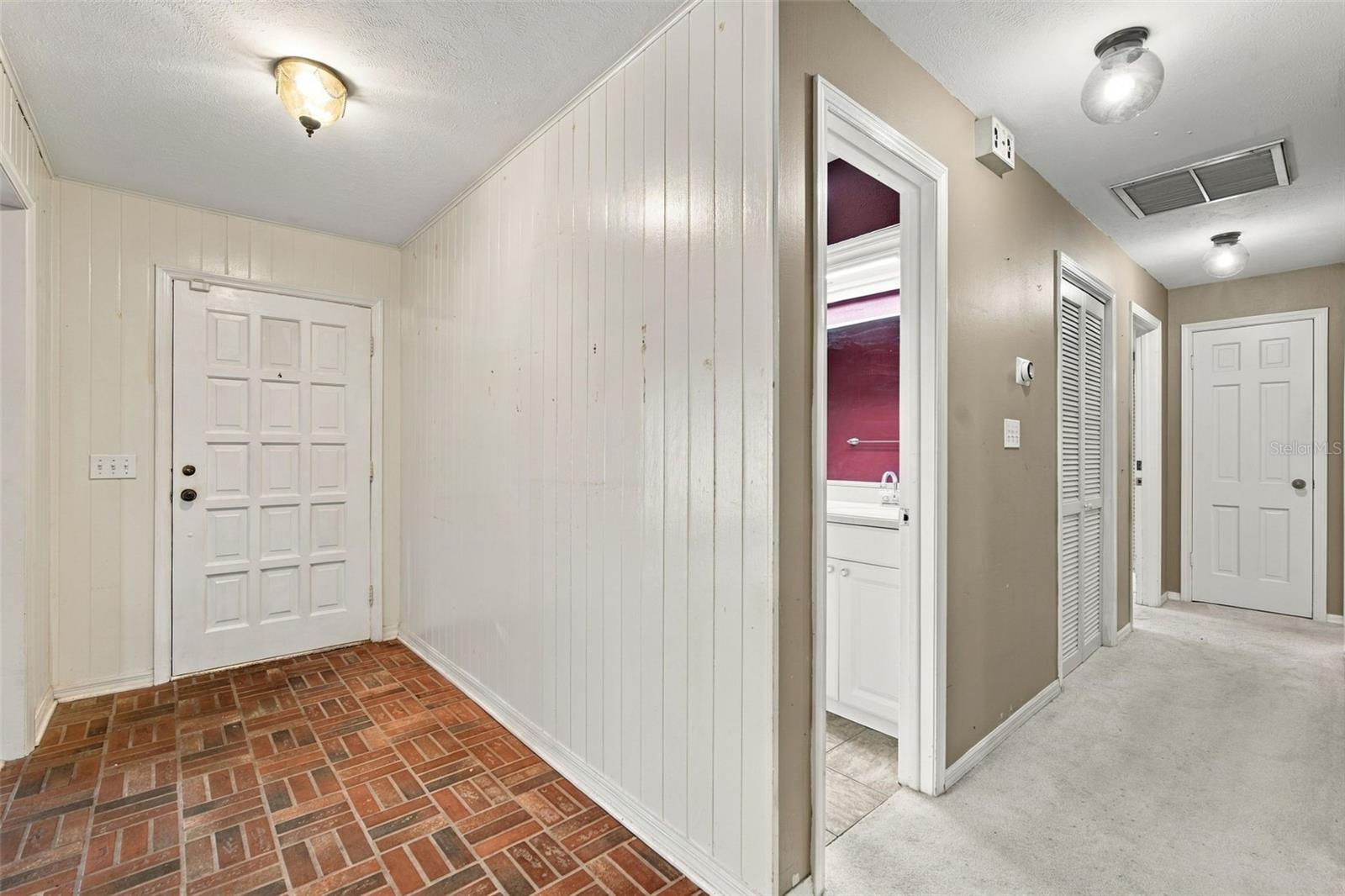 409 EL GRECO DR