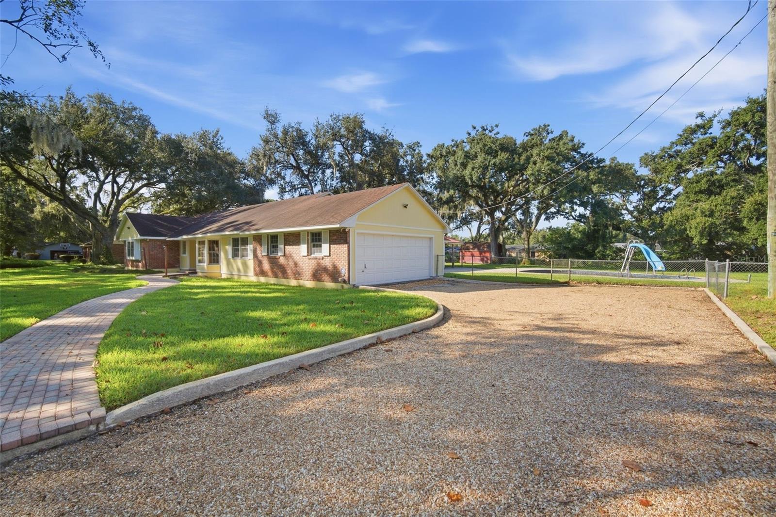 409 EL GRECO DR
