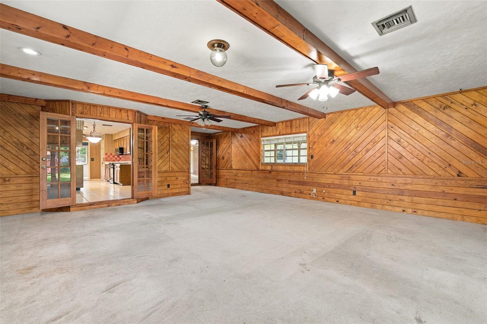 409 EL GRECO DR