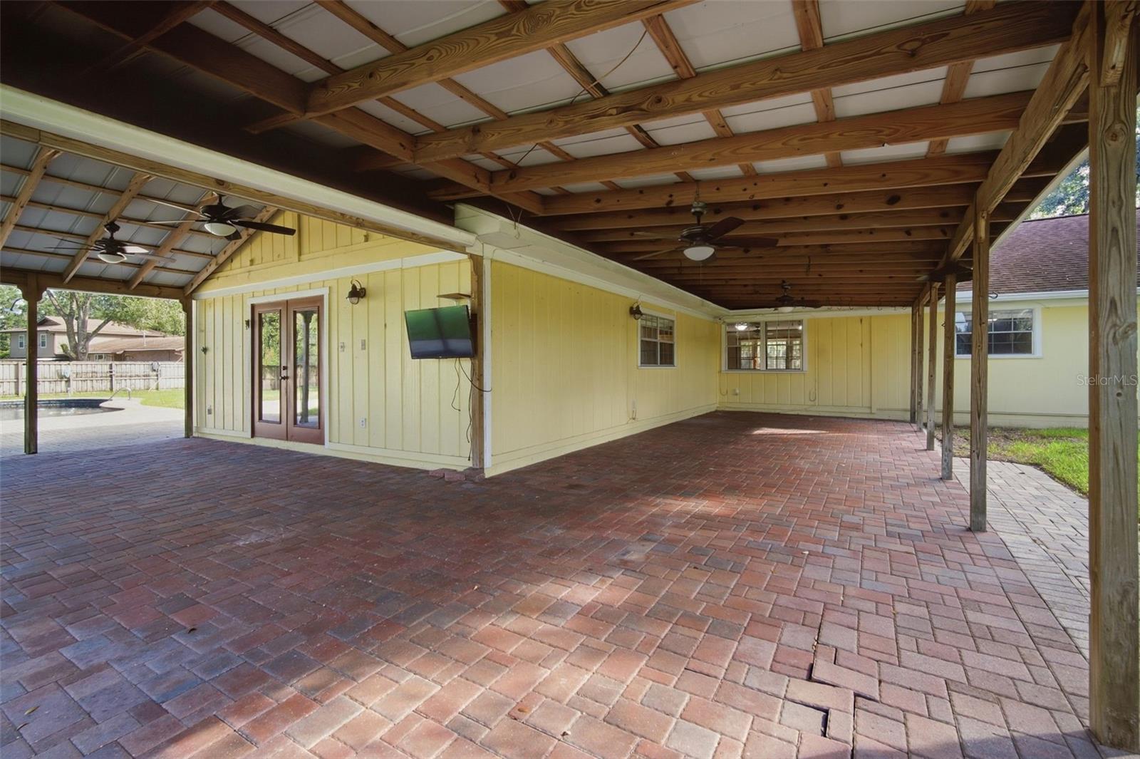 409 EL GRECO DR