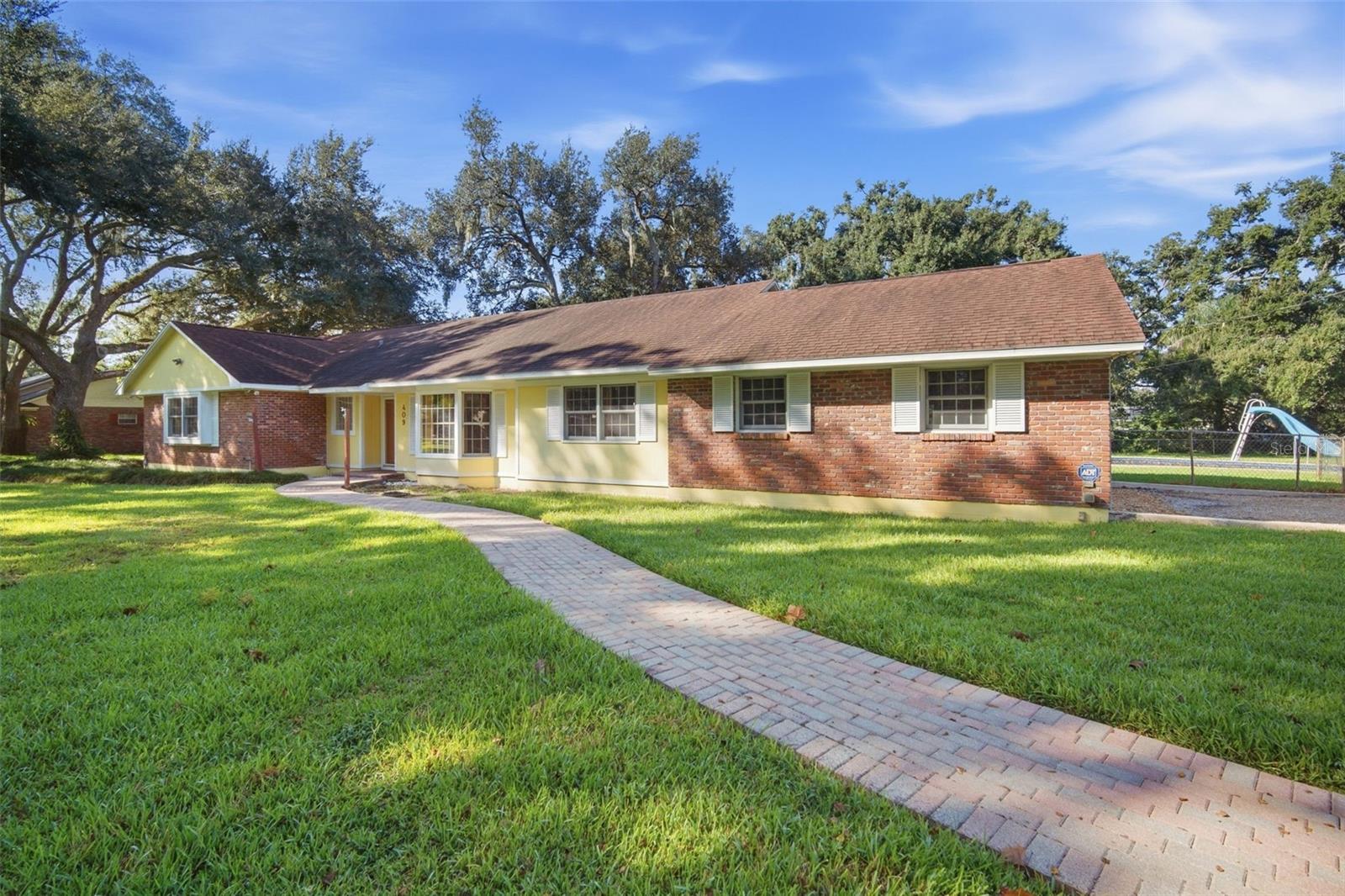 409 EL GRECO DR