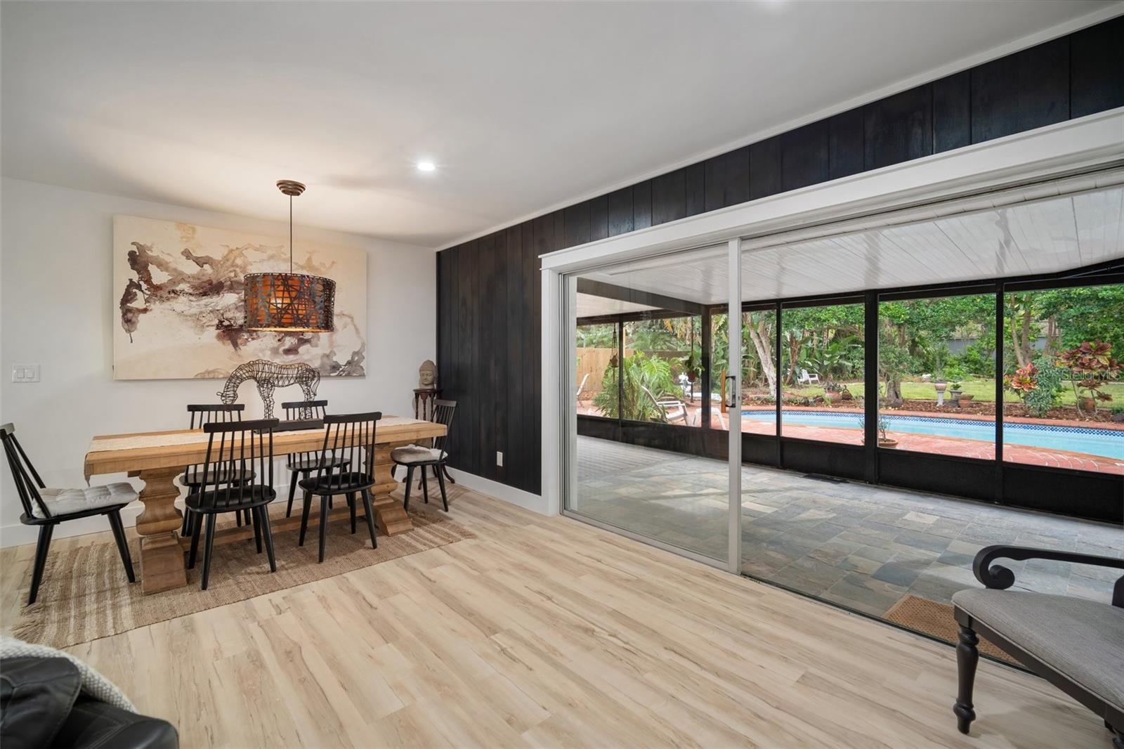 1003 MANDALAY DR
