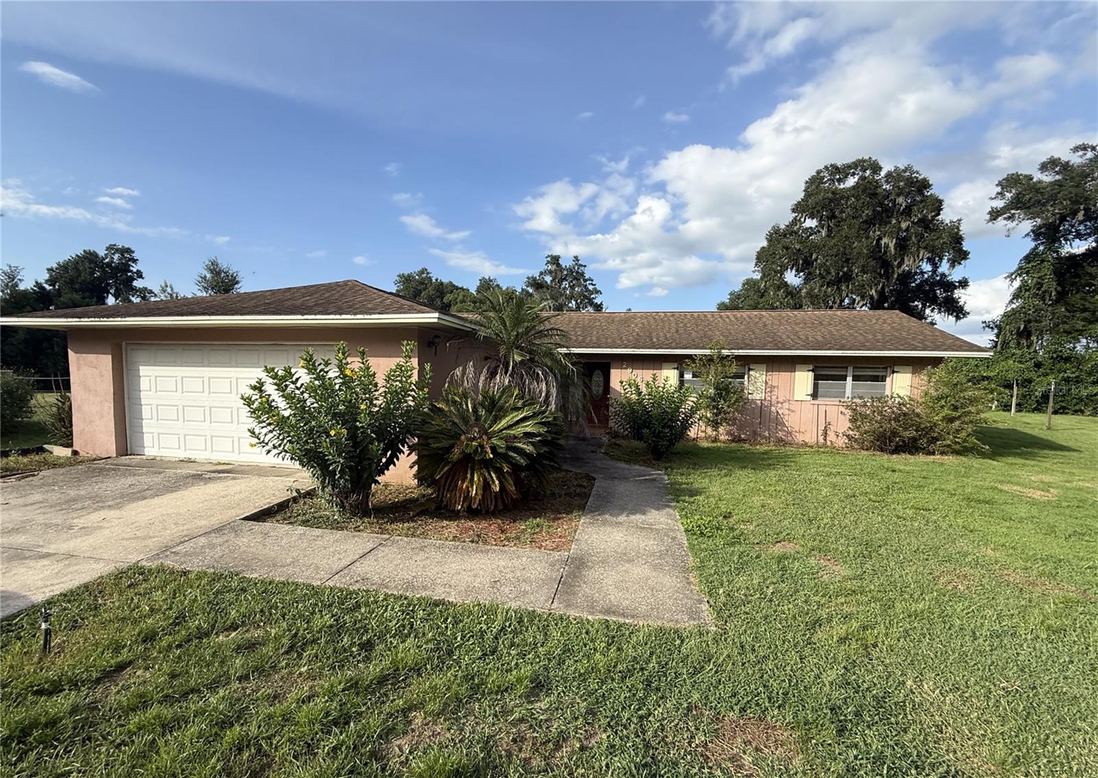 2906 OAK CREST DR