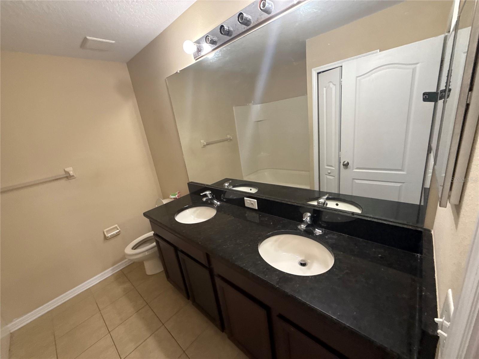 12669 BELCROFT DR