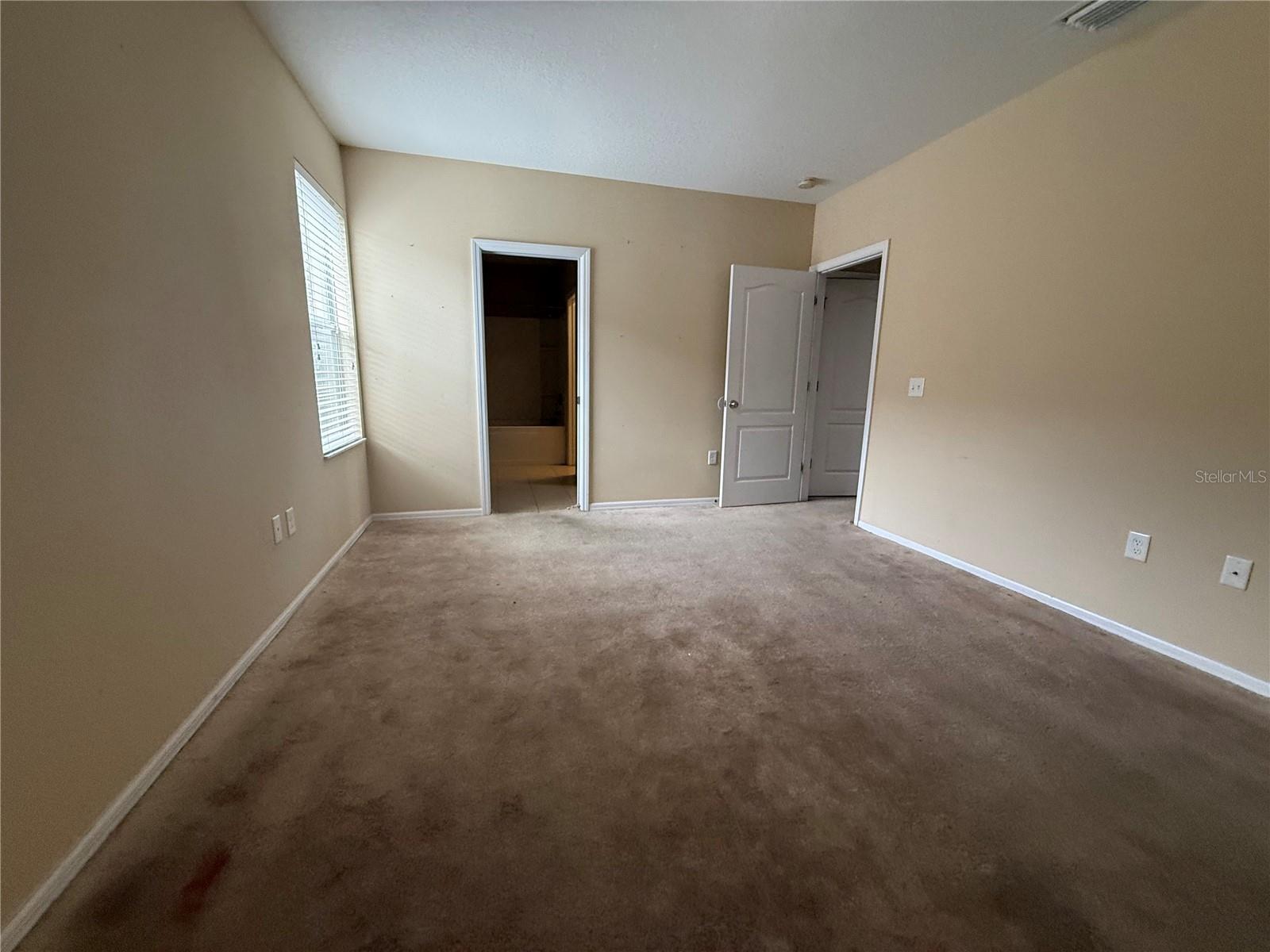 12669 BELCROFT DR