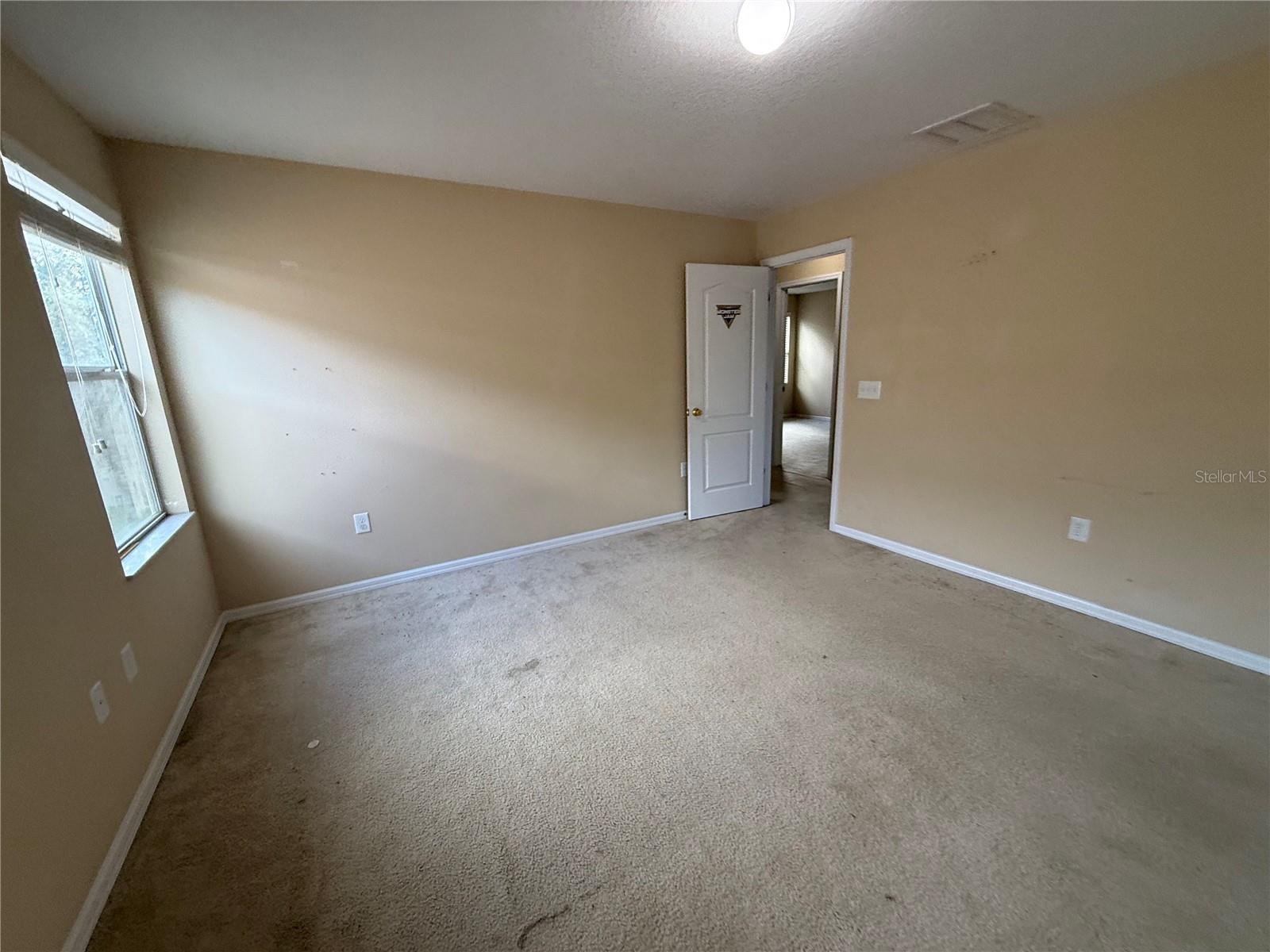 12669 BELCROFT DR
