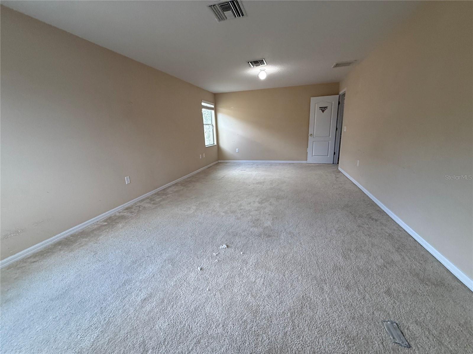 12669 BELCROFT DR