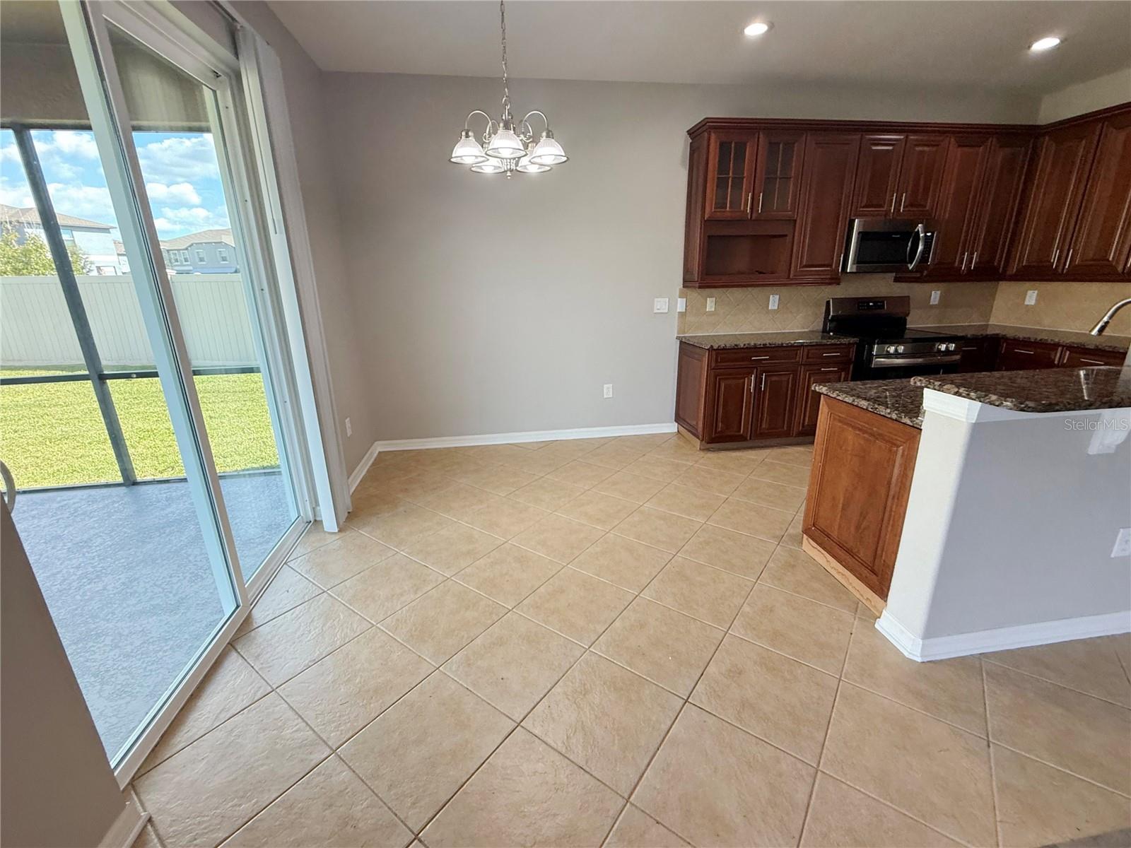 10239 NEWMINSTER LOOP
