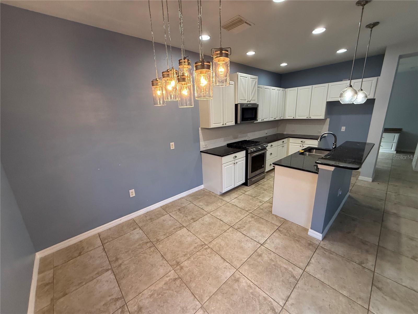 12196 ALACHUA LN
