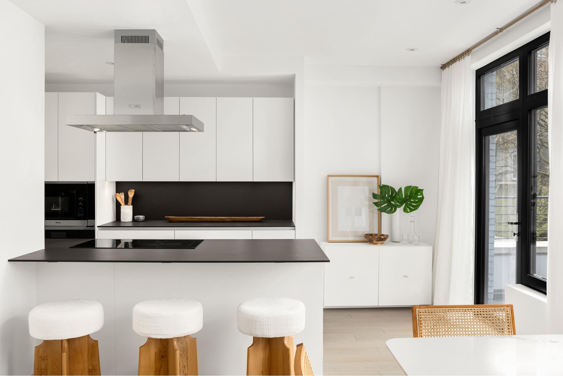 324 W 108TH Street PHB