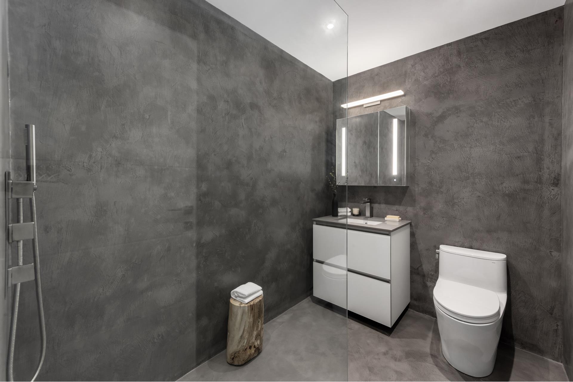 324 W 108TH Street PHB