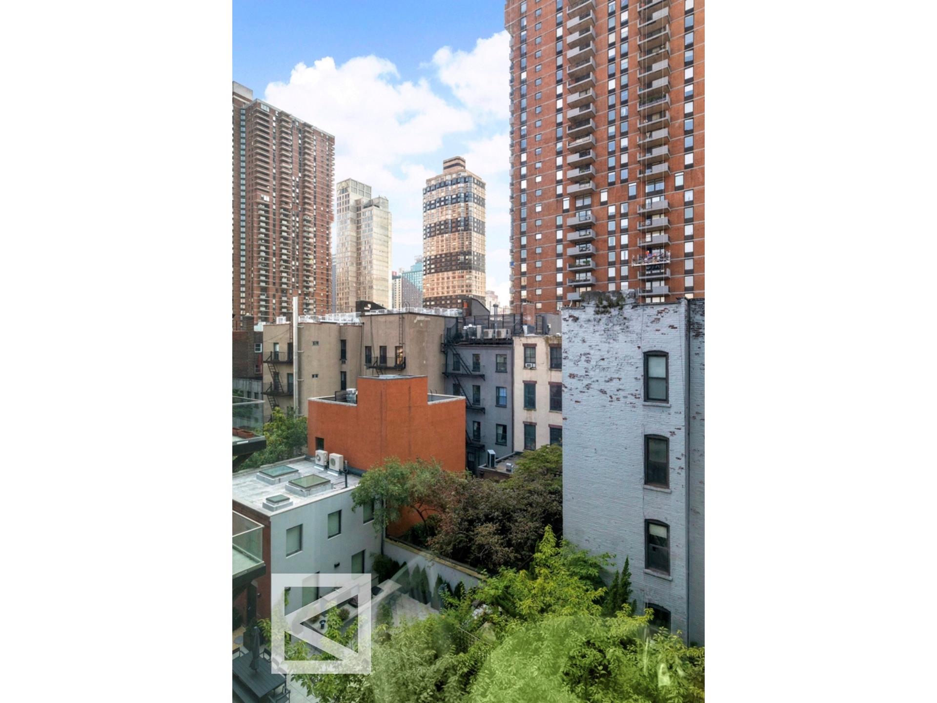 464 W 44th St, #6J