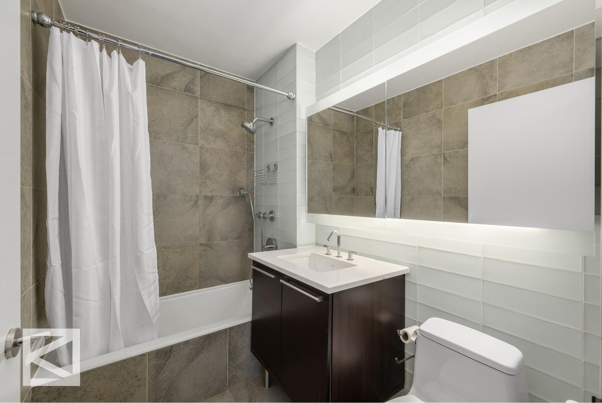 464 W 44th St, #6J