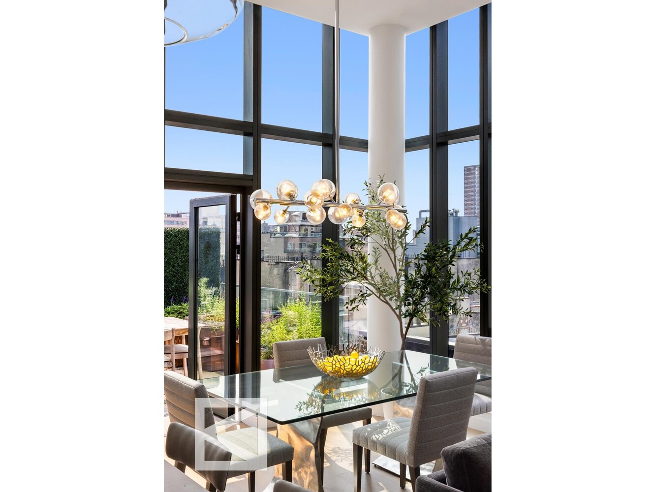 150 RIVINGTON Street CPENTHOUSE