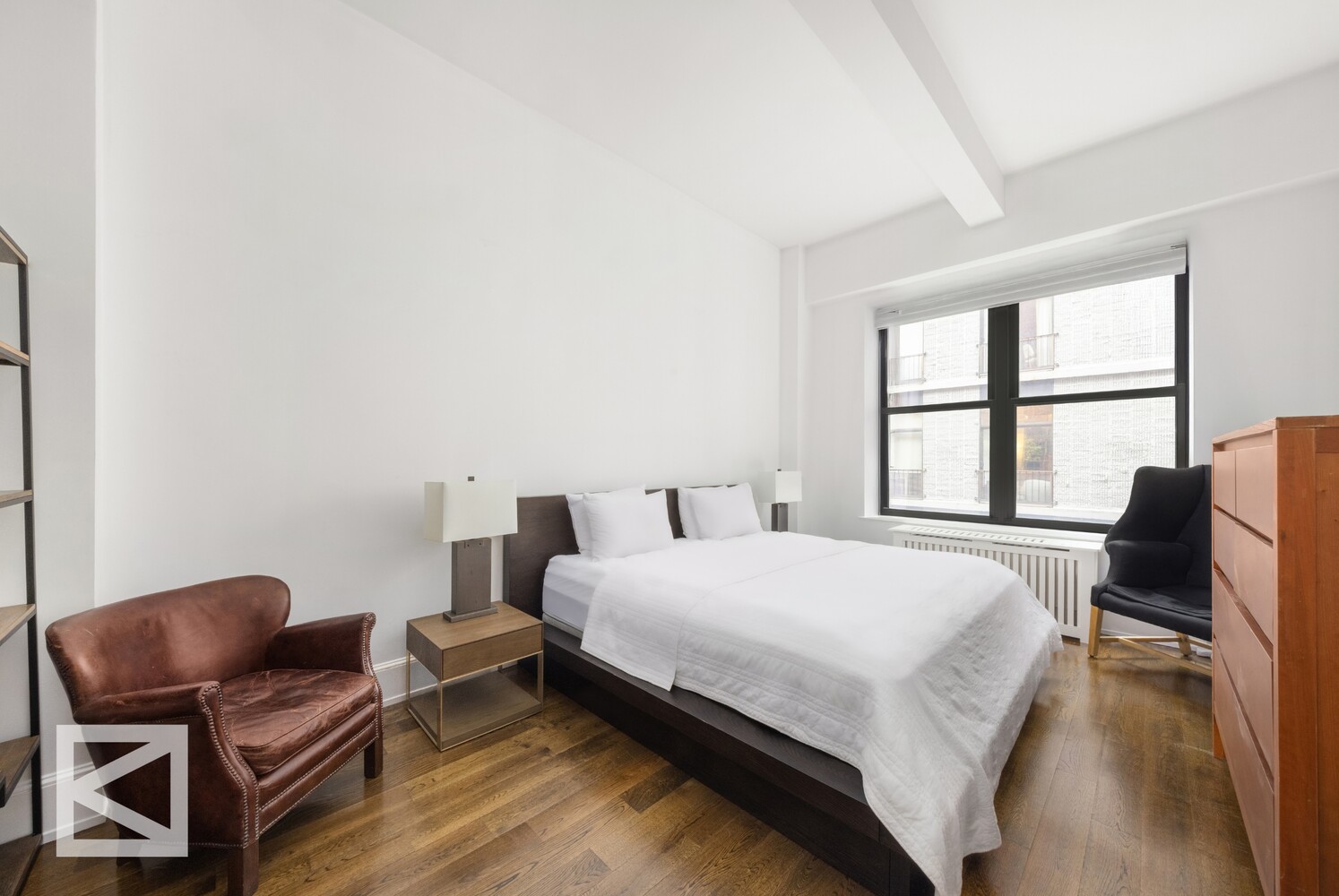260 PARK Avenue S 10I