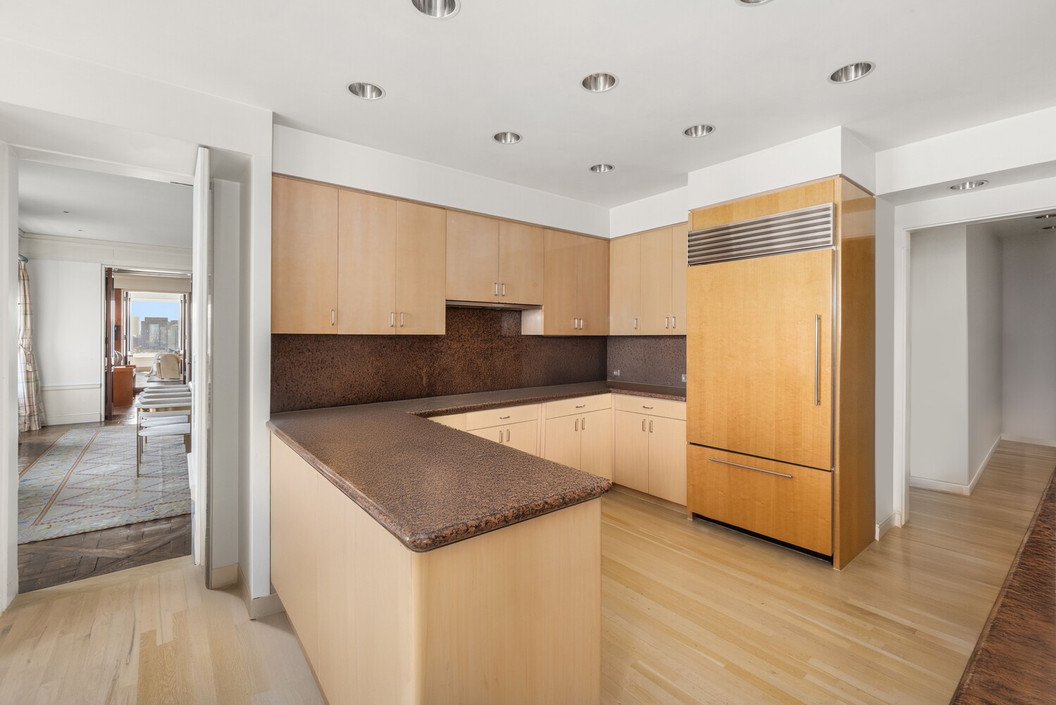 450 E 52ND Street 11THFLDUPL