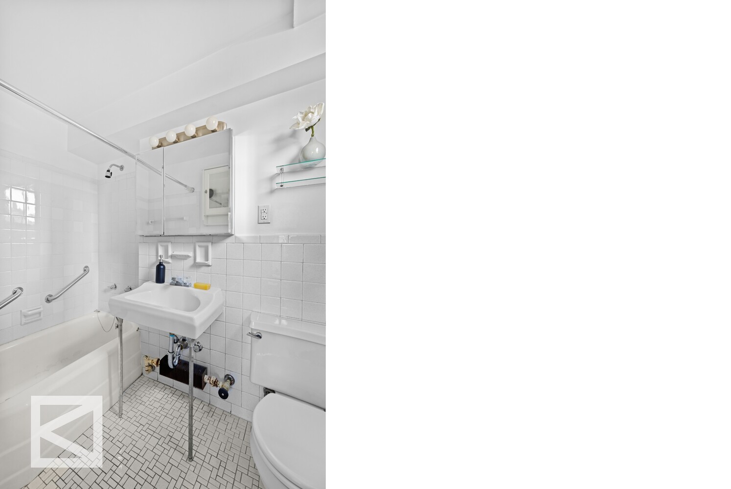 175 E 74TH Street 15A