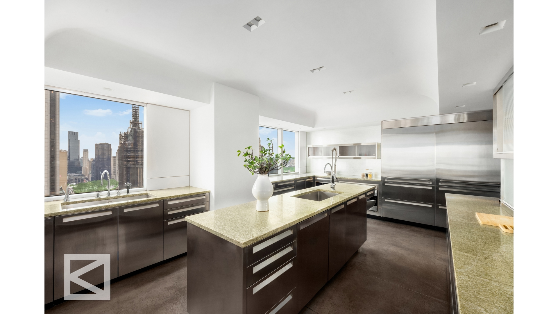500 PARK Avenue PH40