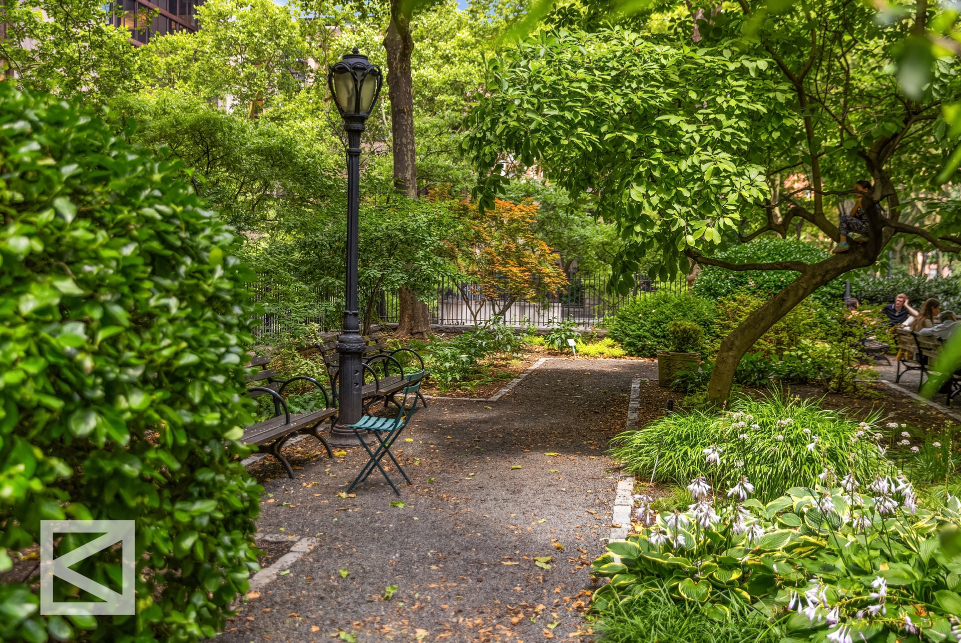 320 E 42ND Street 2403