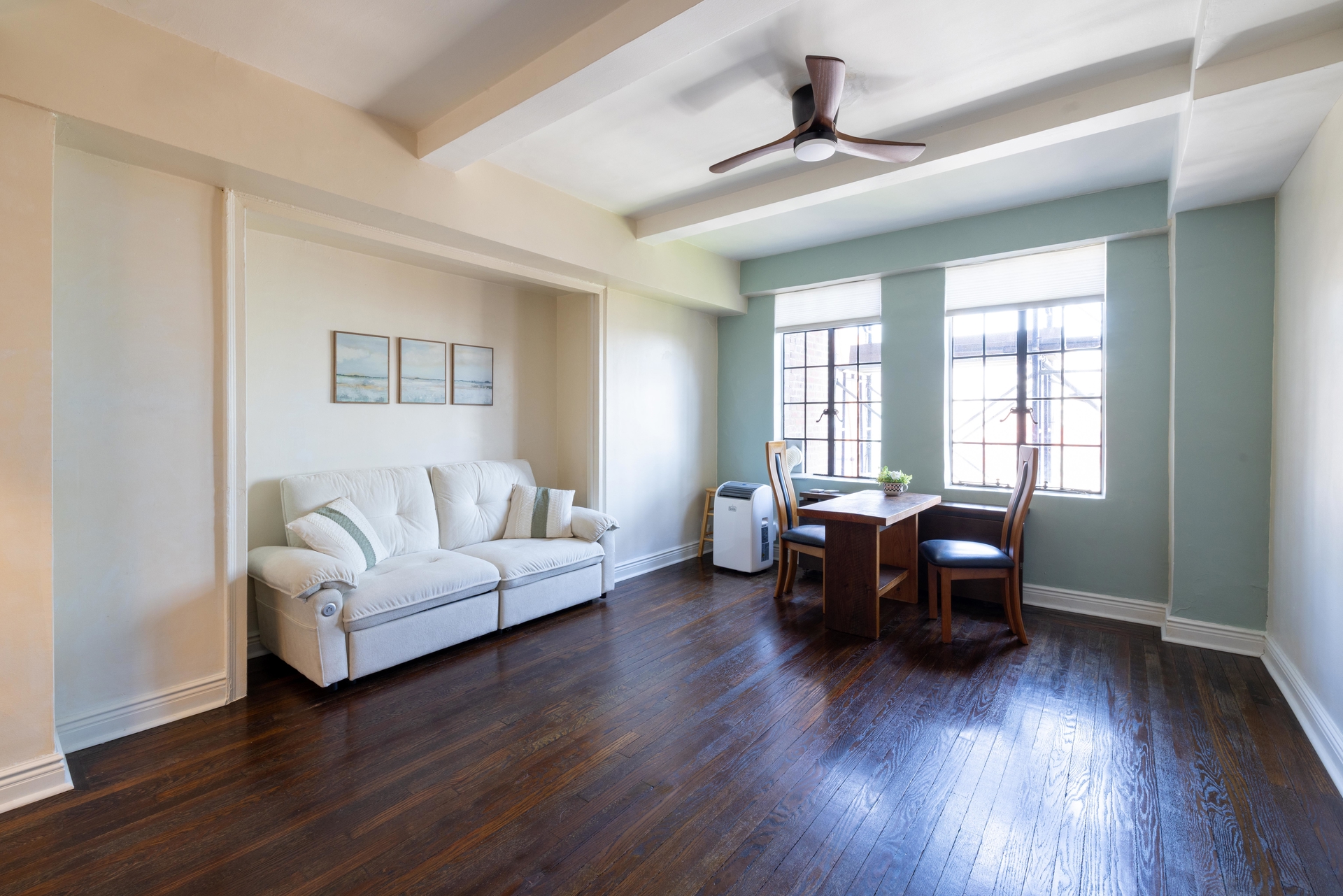 320 E 42ND Street 2403