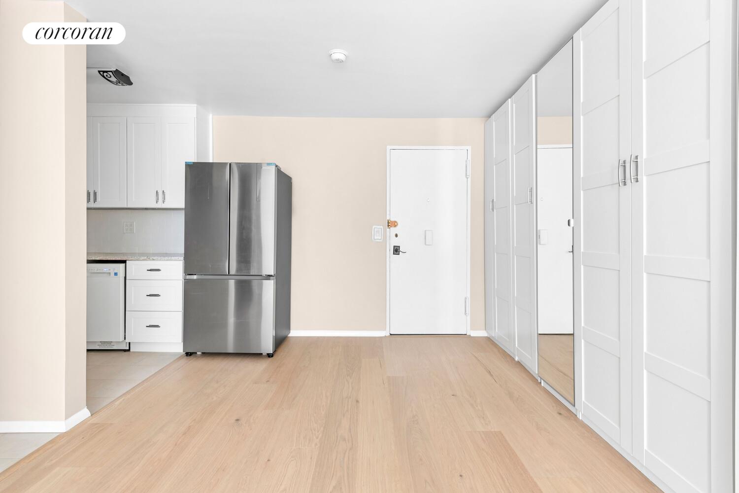 370 E 76TH Street C204