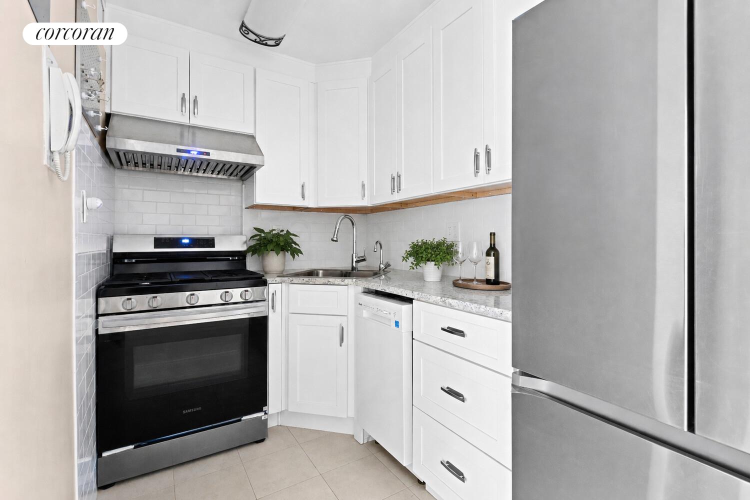 370 E 76TH Street C204