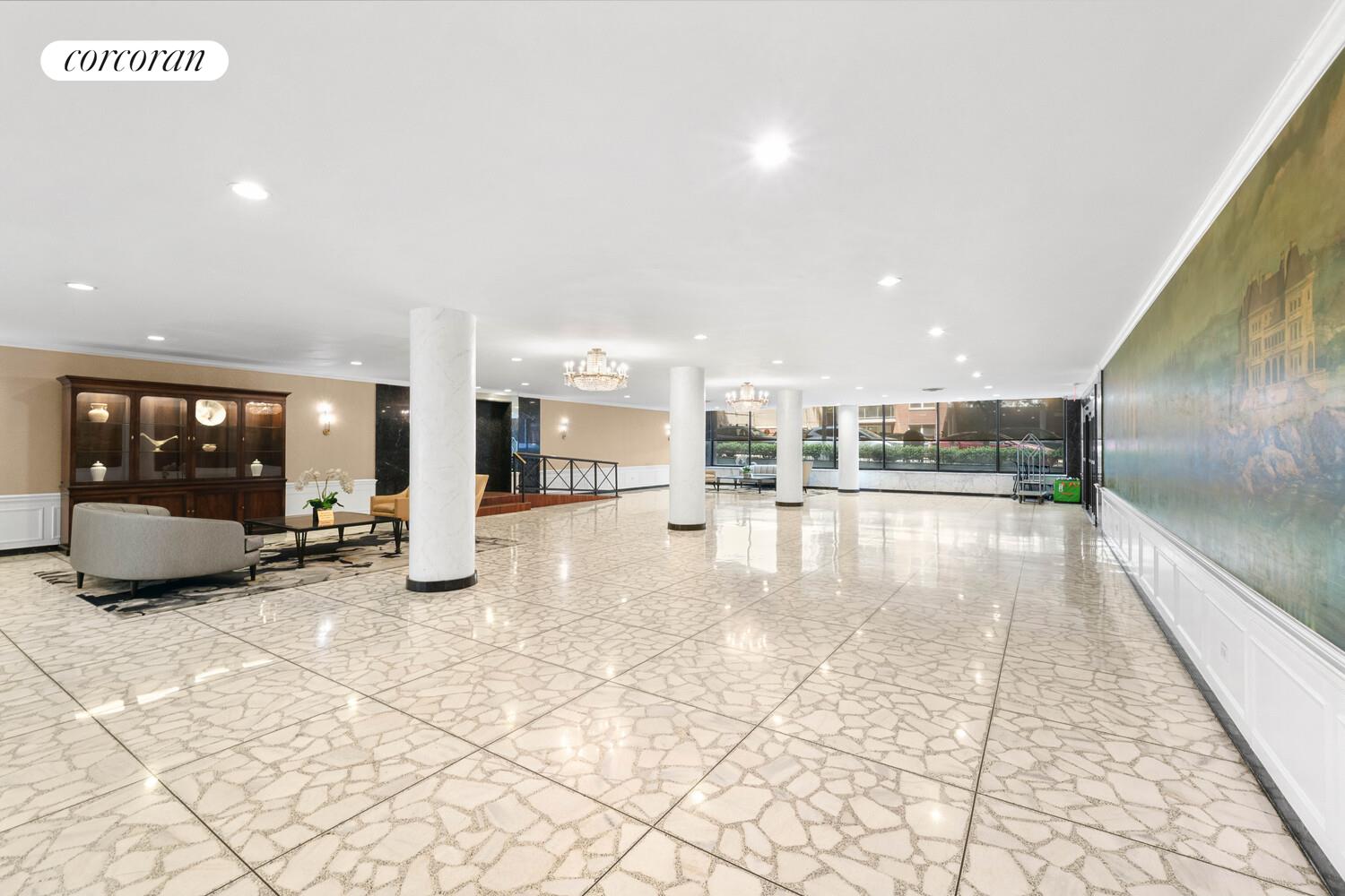 370 E 76TH Street C204