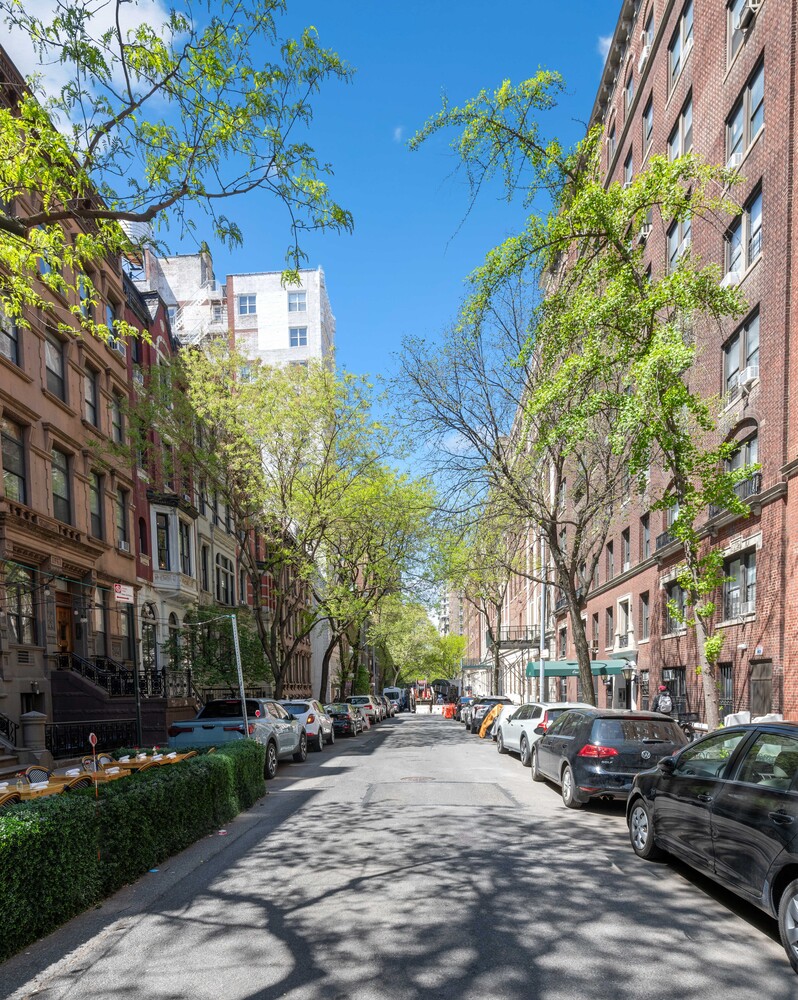 105 W 73RD Street C3