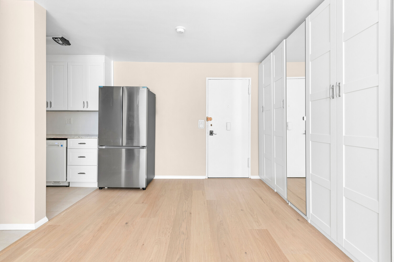 370 E 76TH Street C204C