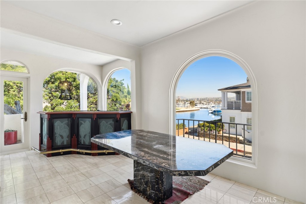 501 W Edgewater Avenue