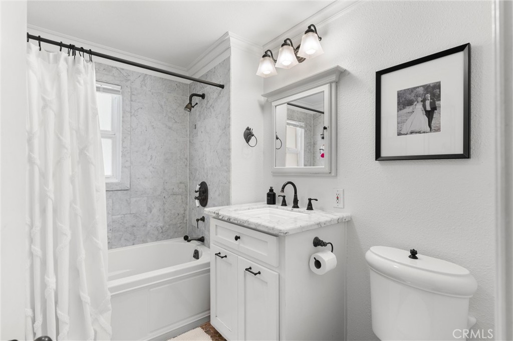 519 Riverside Avenue