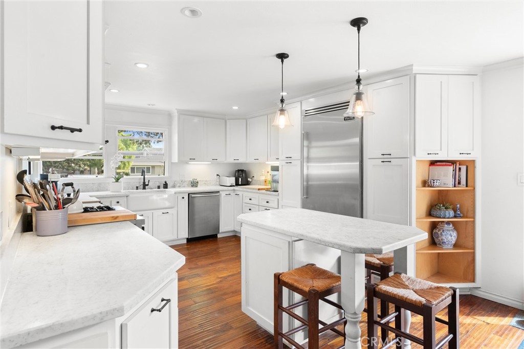 519 Riverside Avenue