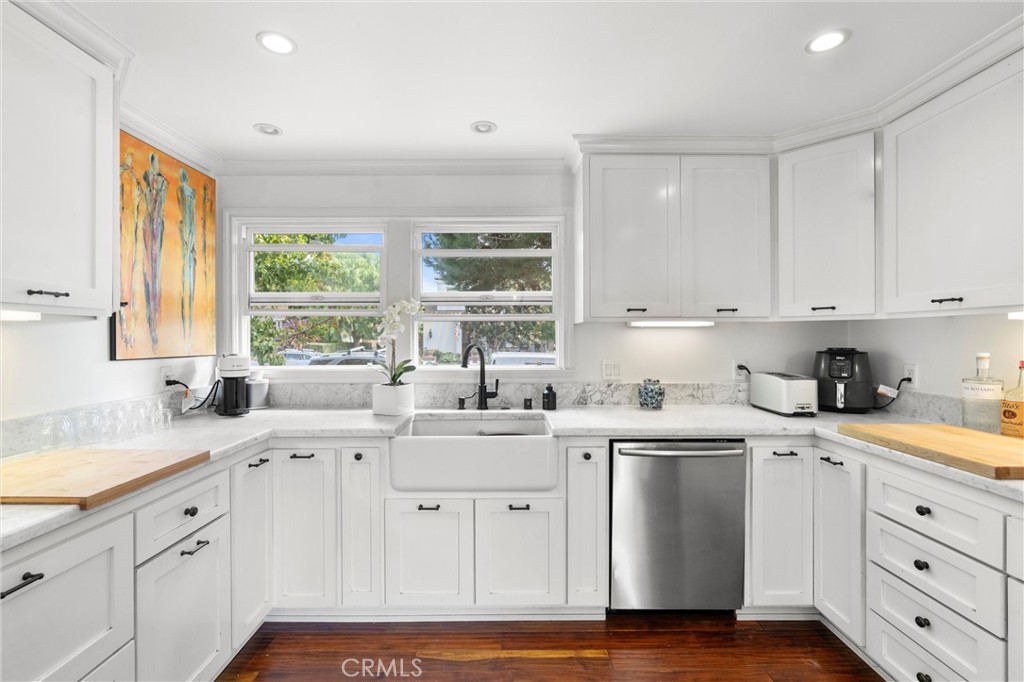 519 Riverside Avenue