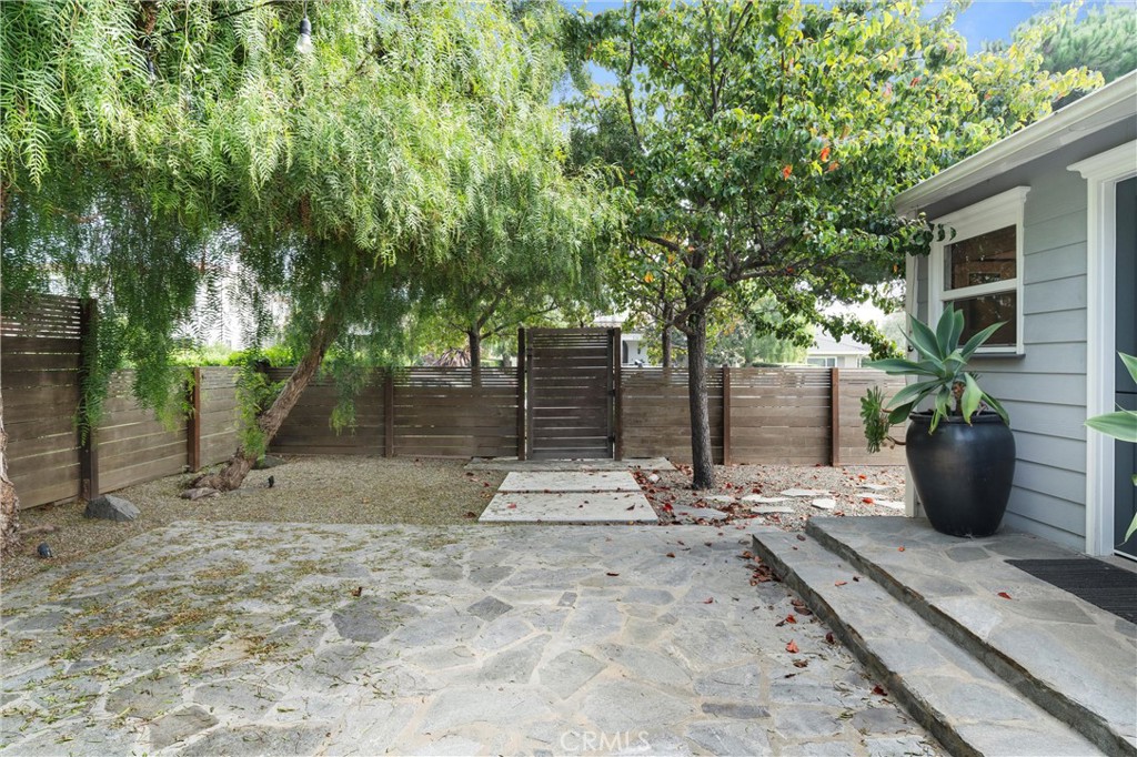 519 Riverside Avenue