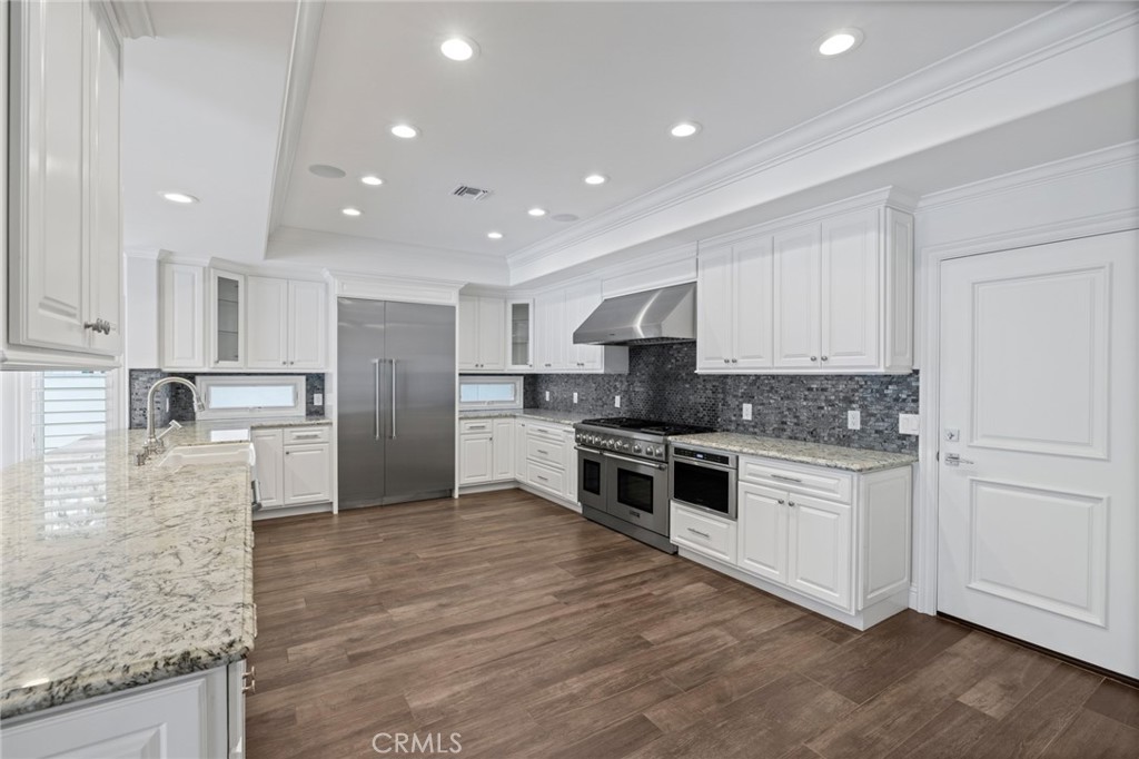 730 Harbor Island Drive