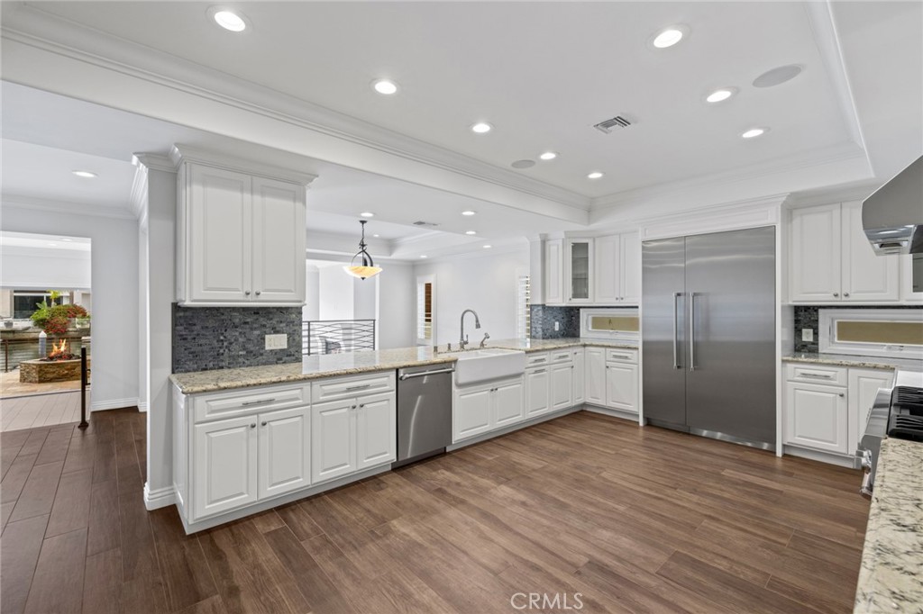 730 Harbor Island Drive