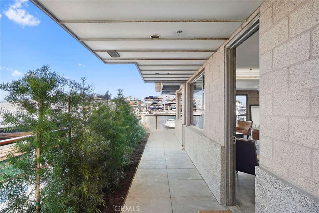 2410 Newport Blvd