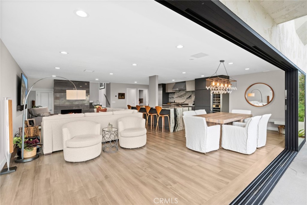655 Vista Bonita