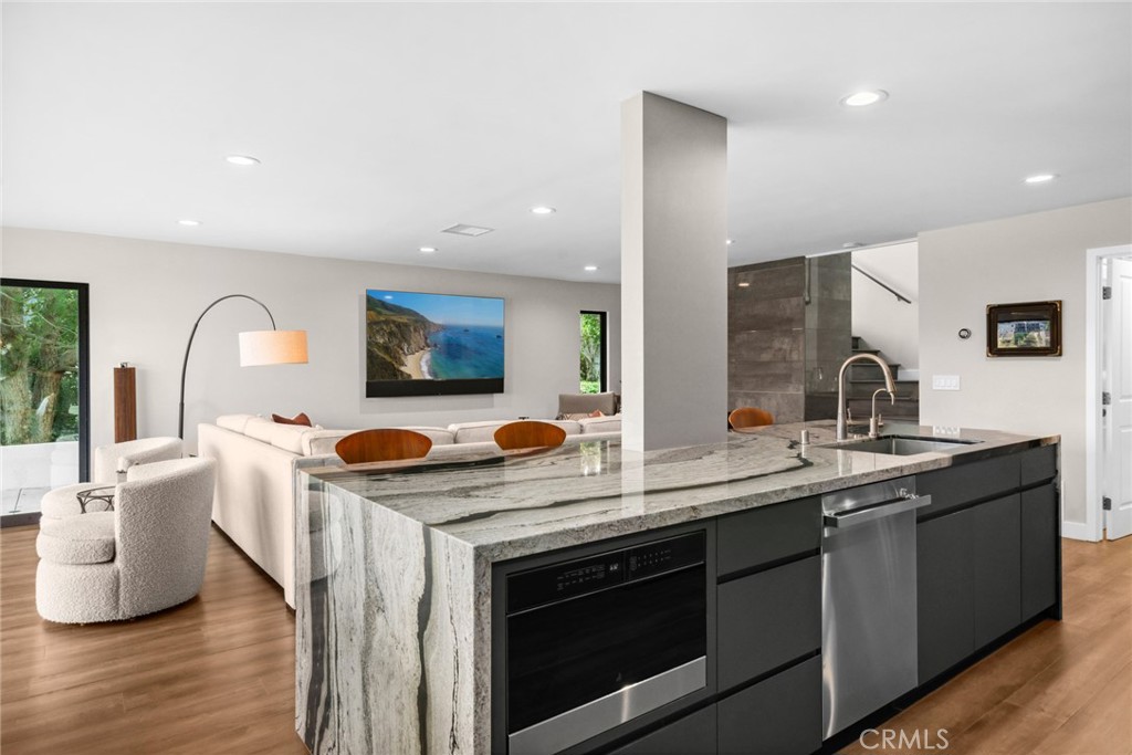 655 Vista Bonita