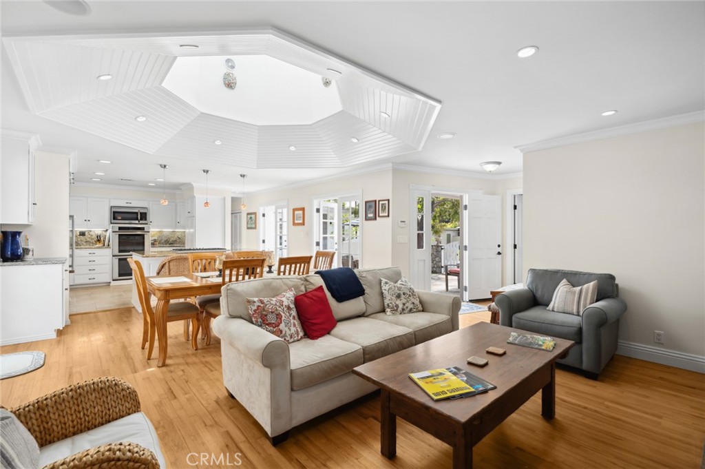 400 Aliso Avenue