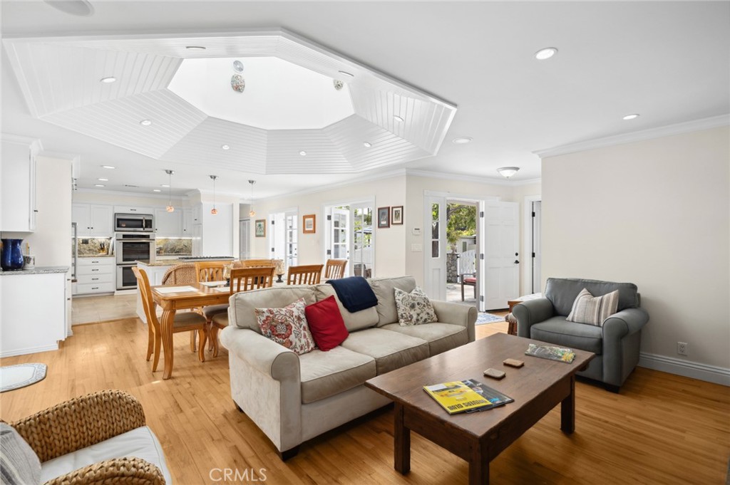 400 Aliso Avenue