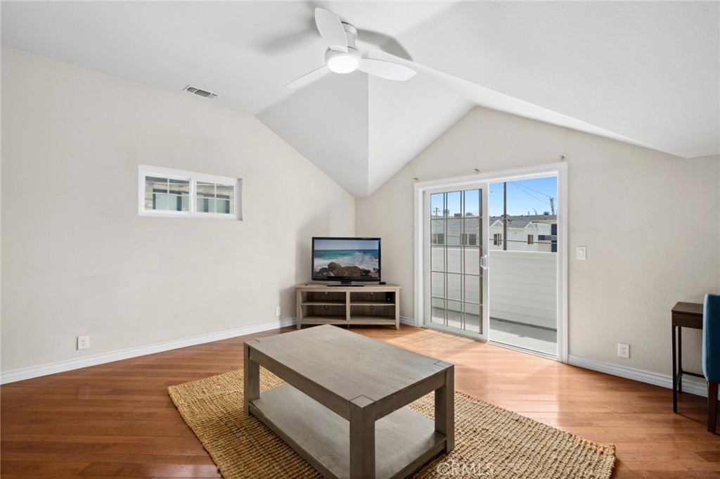 400 Aliso Avenue