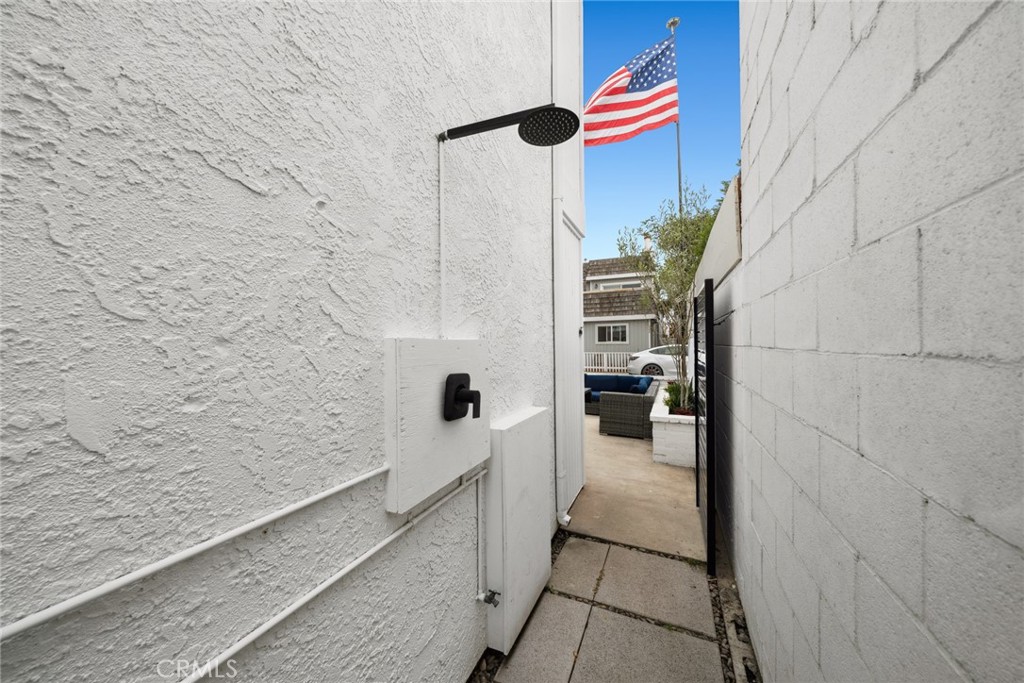 207 Colton Street